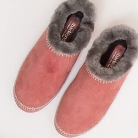 Free People brand new Laidback London Dusty Pink Cozy shearling slippers 🧘 ♥️ - Picture 7 of 9